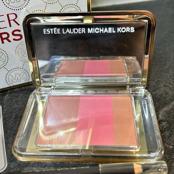 Estee Lauder x Michael Kors Blush Palette & Makeup 8 Pc Gift Set - Picture 5 of 16